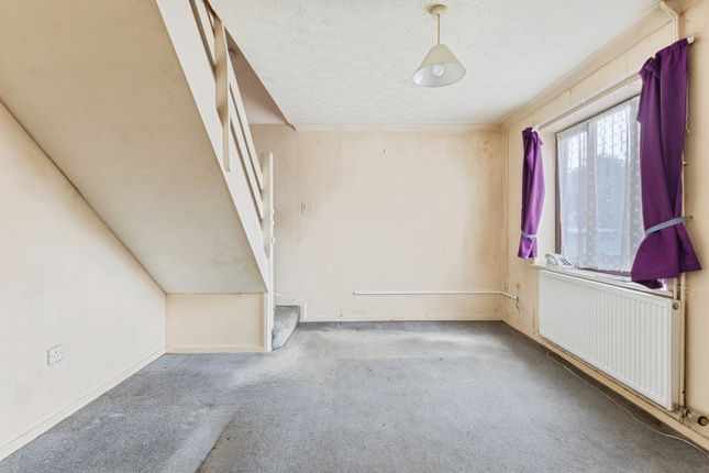 61, Lark Rise, Norwich photo 2