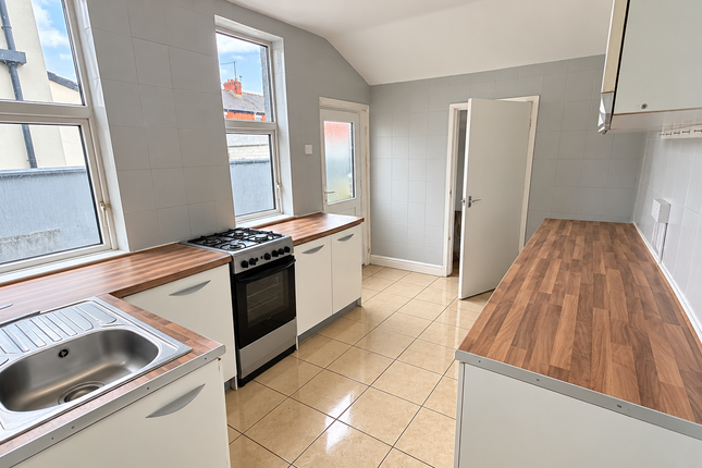 31, Boothley Road, Blackpool photo 4