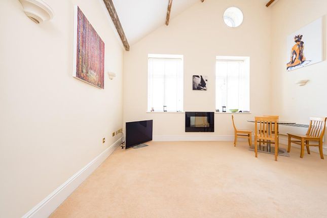 Flat to rent in Mill Street, Witney, Oxfordshire