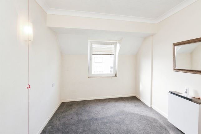 Flat for sale in London Road, Dorchester