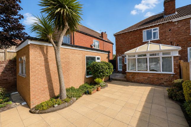 27 Oak Road, Wirral photo 2