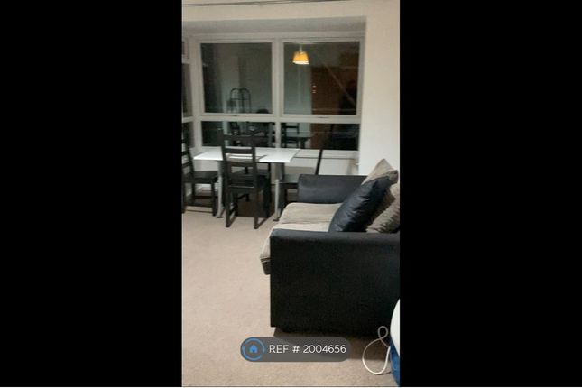 Flat to rent in Raffles House, London