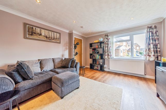 7, Wakefield Close, Grantham photo 2