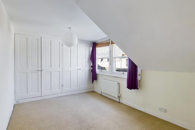 F3 27, Clifton Hill, East Sussex photo 4