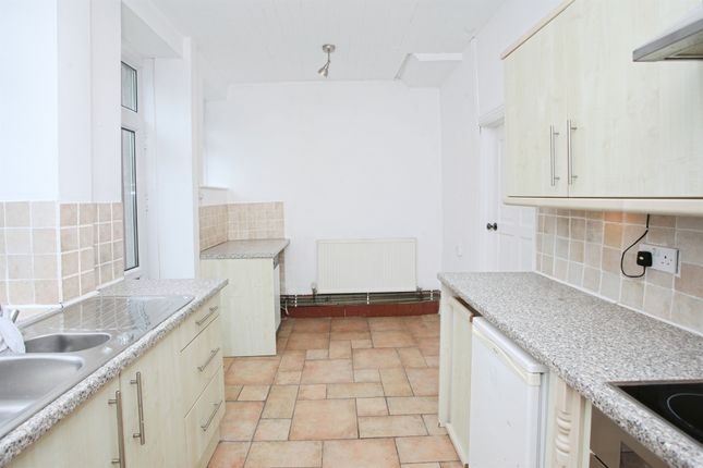 2, Brook Terrace, Pontyclun photo 3