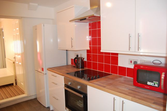 Thumbnail End terrace house to rent in Selbourne Road, Gillingham