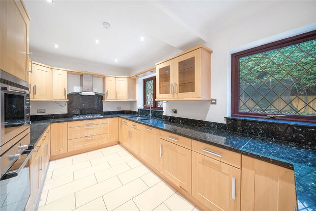 24A, The Gardens, Beckenham photo 2