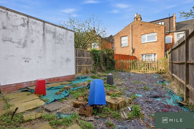 141, Churchill Road, London photo 4