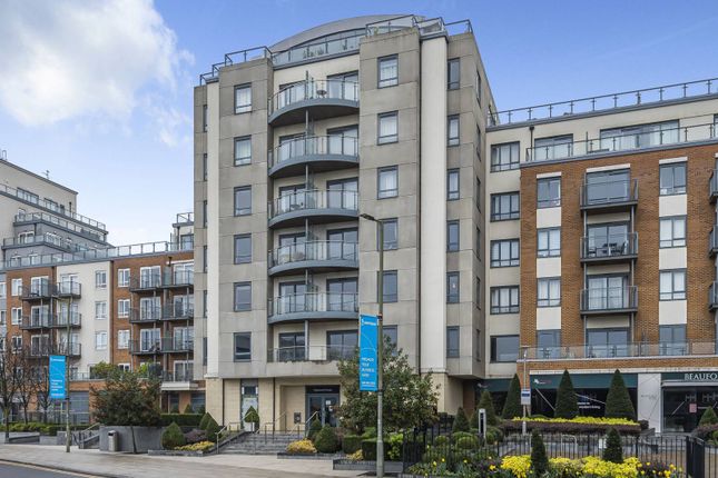 Flat for sale in Aerodrome Road, Colindale, London