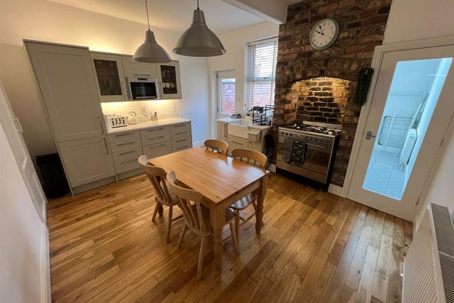 12, Brown Street, Cheshire photo 4