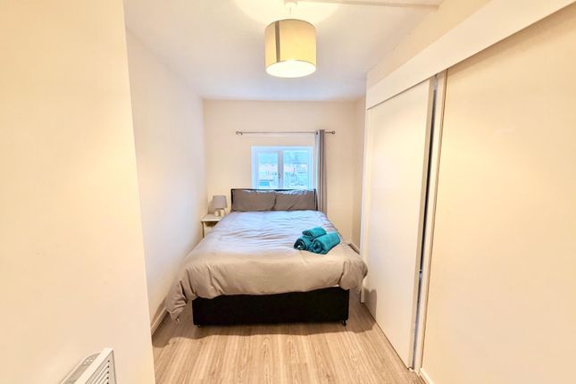 Flat 21, Kensington, Foxwood Grove, Birmingham photo 5