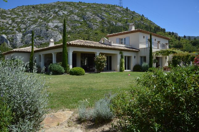 Thumbnail Villa for sale in Gemenos, Marseille &amp; Cote Bleu, Provence - Var