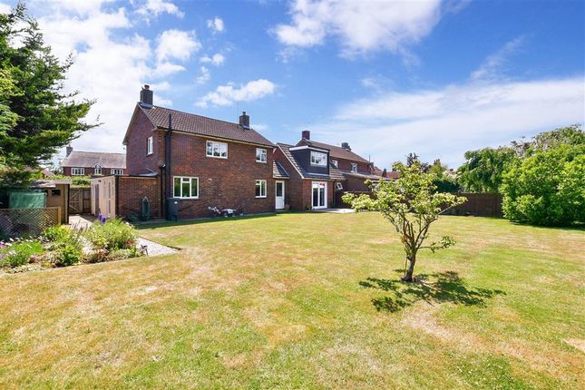 Link-detached house for sale in Howland Road, Marden, Tonbridge, Kent