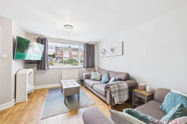 8 Menai Way, Wrexham photo 2