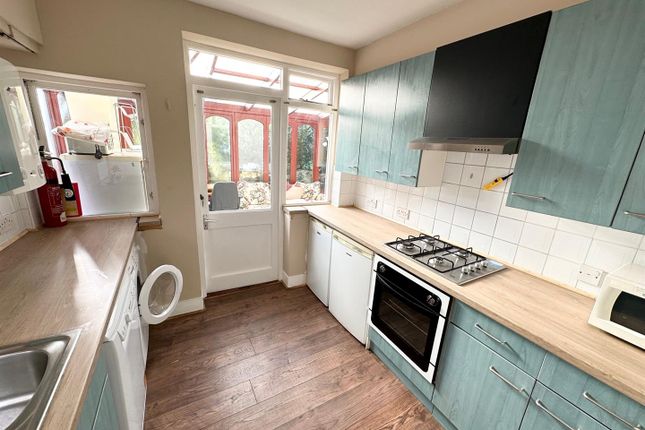 Room One, 43, Walford Road, Uxbridge photo 2