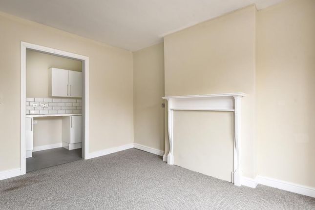 Flat to rent in Cemlyn House, Llandrindod Wells