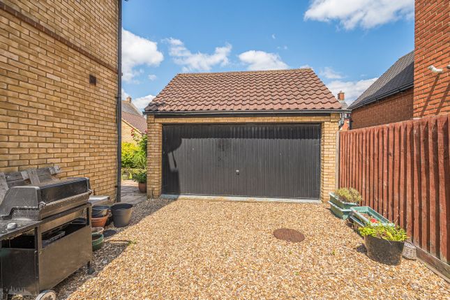 18, Pollards Way, Henlow photo 4