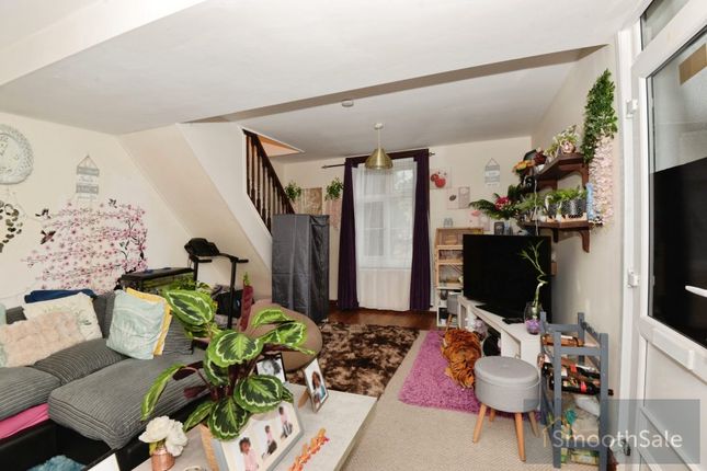 The Crescent, Slough photo 4