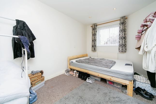 Flat for sale in Hough Green, Chester, Cheshire West And Ches