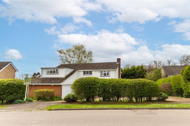 Country house for sale in Holywell Road, Studham, Dunstable, Bedfordshire