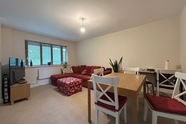 51 Challacombe, Milton Keynes photo 2