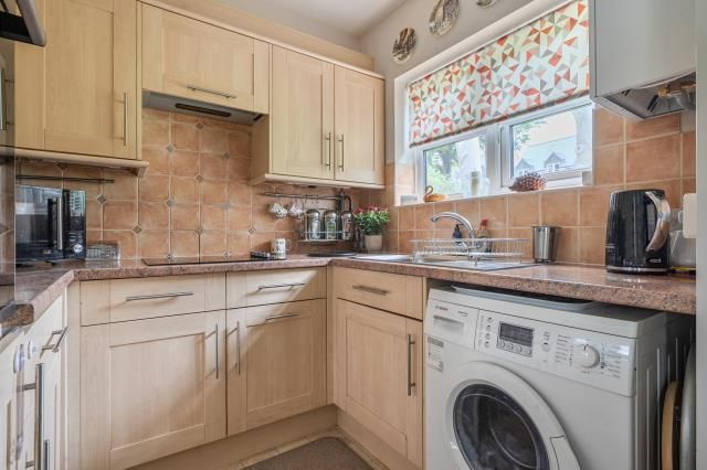 26, Shepard Way, Chipping Norton photo 4