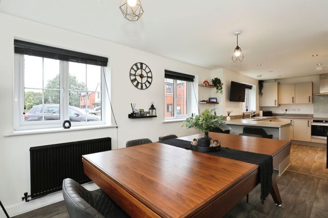 2, Roehurst Lane, Winsford photo 4