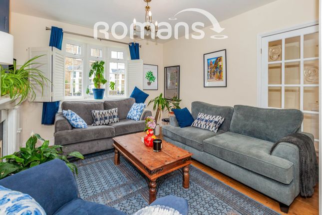 11, Oak Lane, Windsor photo 2
