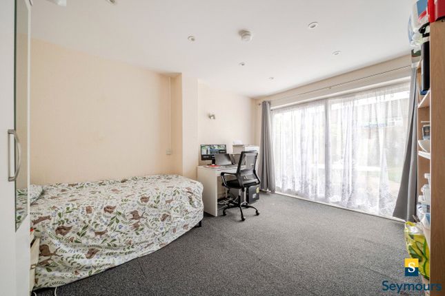 36, St. Johns Road, Surrey photo 4