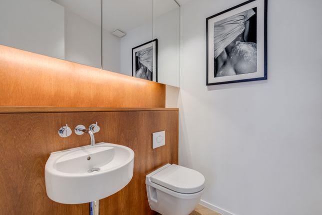 Flat to rent in Palace Court, Notting Hill Gate