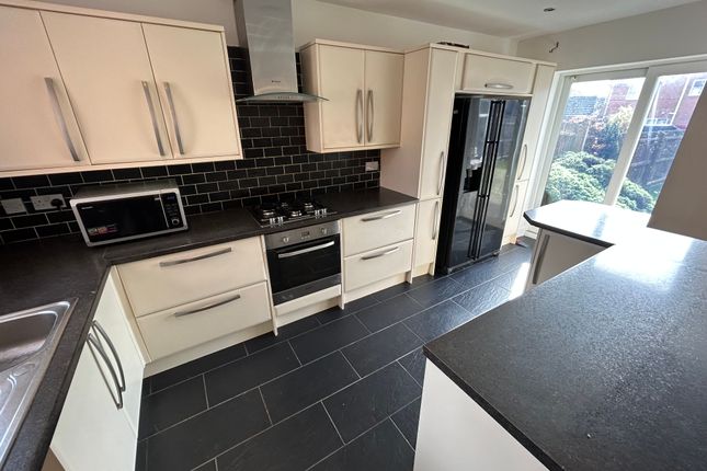 Thumbnail Property to rent in Buttercup Close, Corby