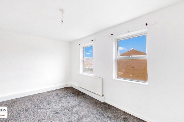 18, Humberton Close, London photo 4