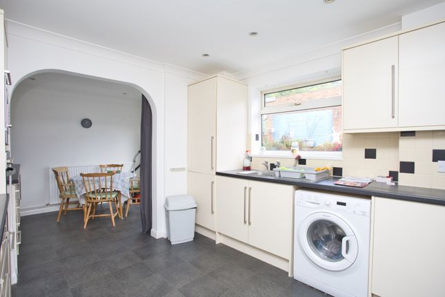 17, Hollands Avenue, Kent photo 4