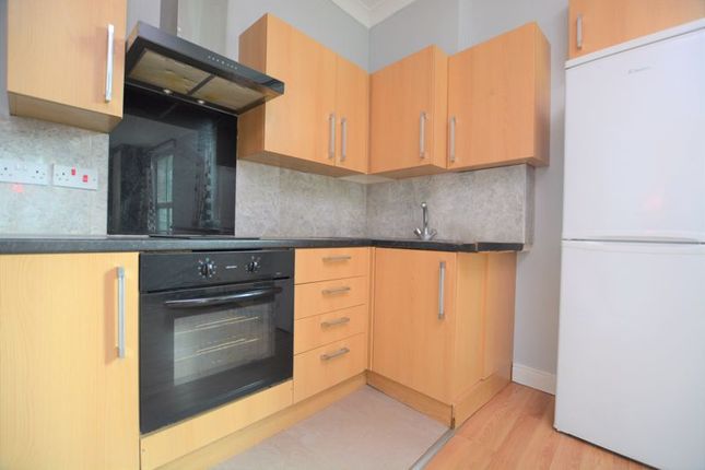 (LettsPay) Flat 11 Stellent House,339, High Street, Slough photo 3