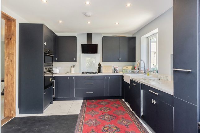 2 Warwick House, Cranbrook Road, Cranbrook photo 4