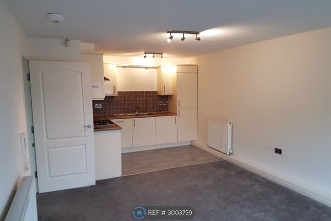Carisbrooke Apartments, Sandford Street, Radcliffe, Manchester photo 3