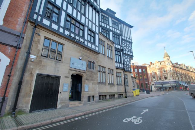 Flat to rent in Wellington Street, Leicester