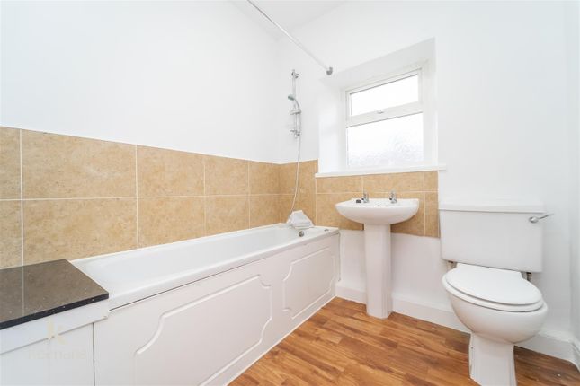 24, Green Street, Burnley photo 4