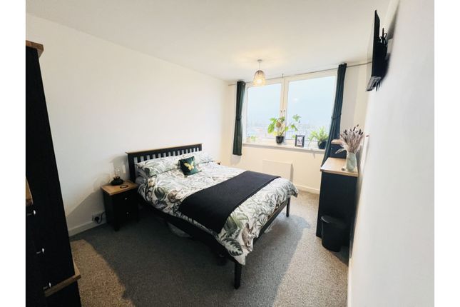 Flat for sale in Capstan Road, Hull