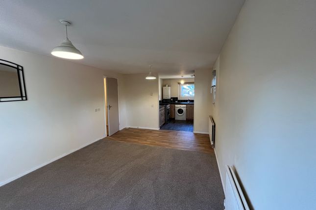 21, Plantagenet Square, Northampton photo 3