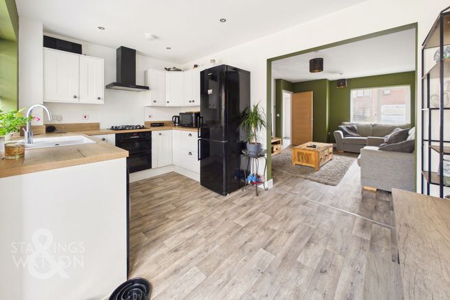 7 Aldridge Drive, Norwich photo 3