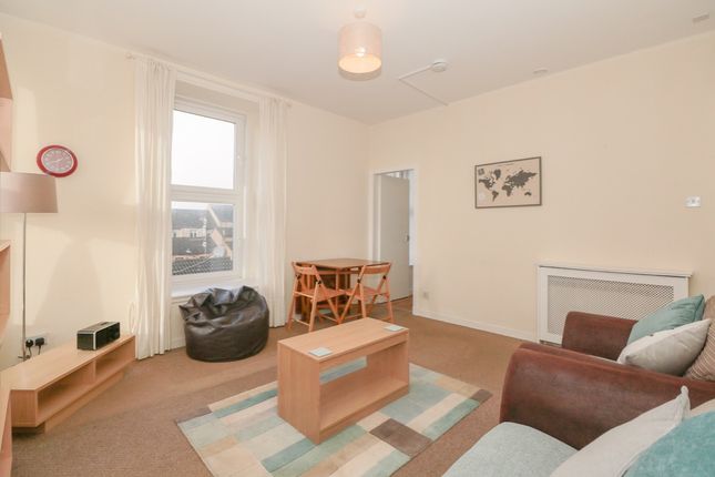 Flat to rent in Patons Lane, West End, Dundee