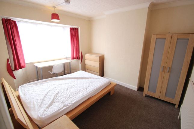 St Andrews Road Northampton Nn2 Room To Rent 51230941