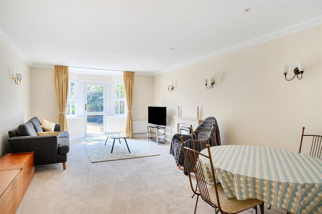 2, Old Pilgrim Court,, Ockham Road South, East Horsley photo 4