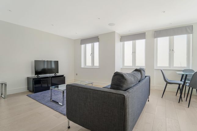 Flat 3, Walpole Court, Ealing Green, Ealing photo 2