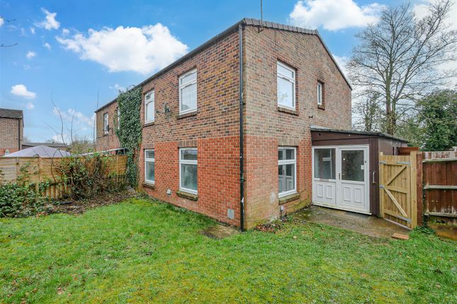 2-bed flat on 9, Folly Orchard Road, Woodcote, £225,000