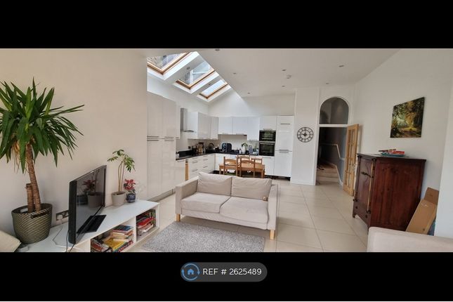 Wimbledon Park Road, London photo 2