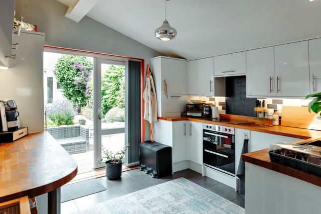 6, Walk Mill Lane, Kingswood, Wotton-under-Edge photo 2