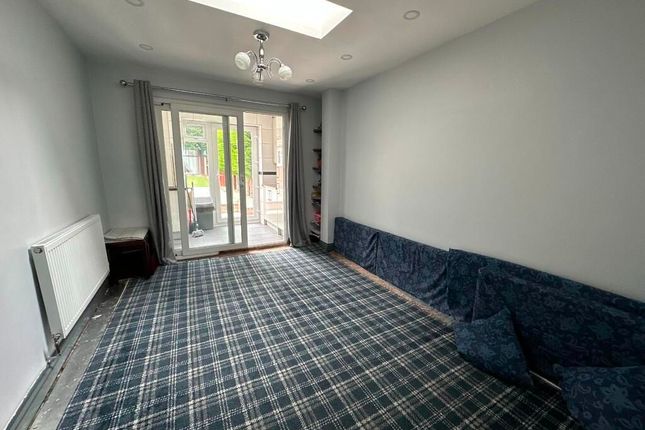 71 Northdene Road, Leicester photo 3