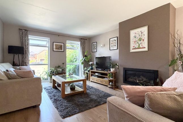 15, Carter Grove, Hereford photo 2